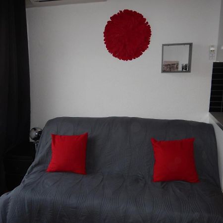 3 Etoiles Studio 4 Couchages Residence Port Cros A Sete Exterior photo