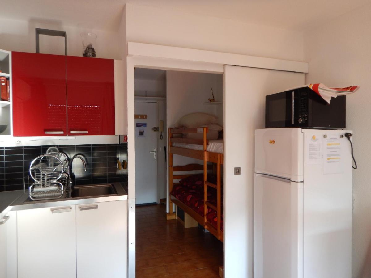 3 Etoiles Studio 4 Couchages Residence Port Cros A Sete Exterior photo